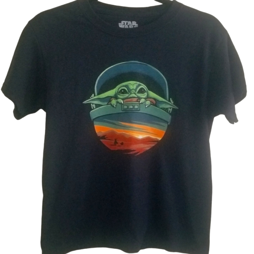 NWOT Kid's Disney Star Wars Mandalorian Grogu Graphic T-shirt Black Size M